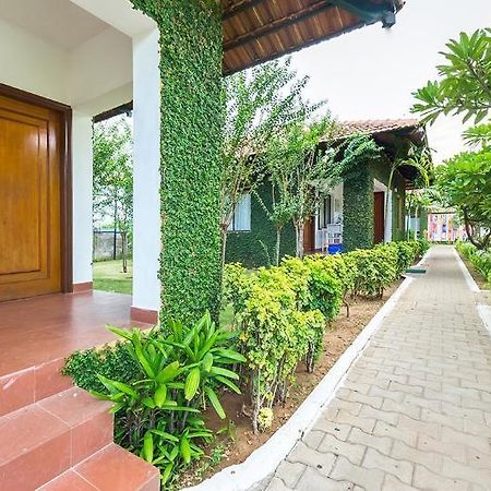 Hotel Riverside Resort y Spa Kumbakonam Exterior foto